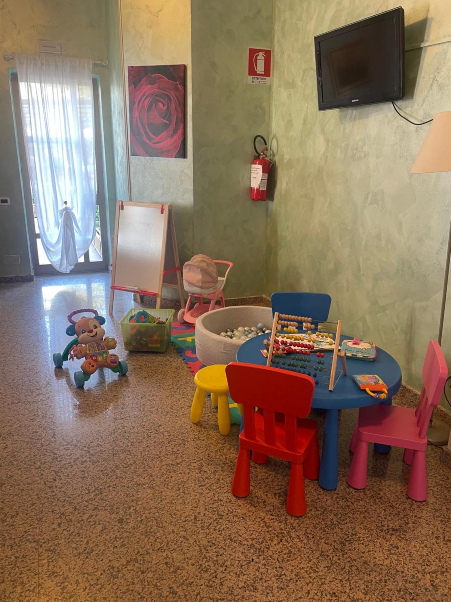 Hotel Jole Marina dʼMarina dʼAndora Dış mekan fotoğraf